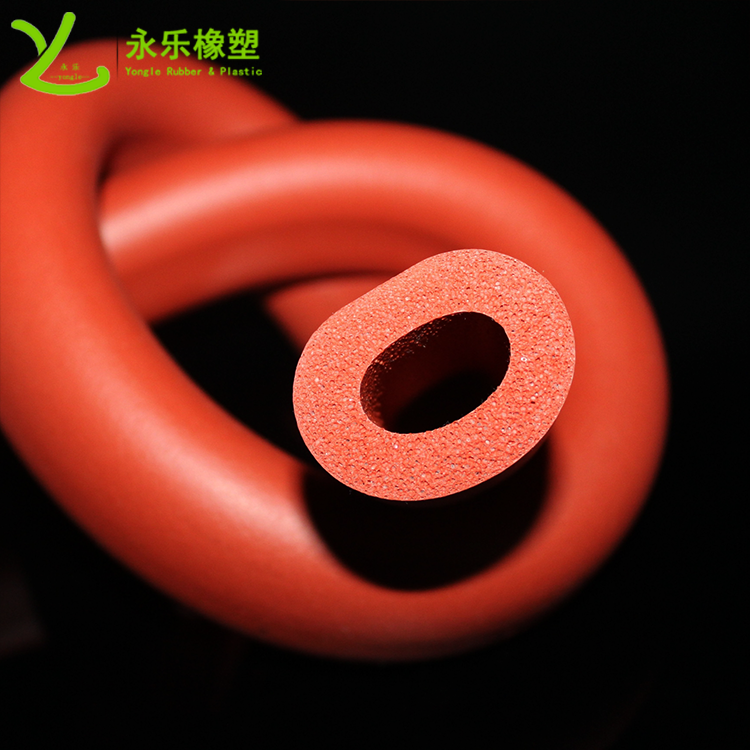 河西發(fā)泡硅膠管，耐高溫發(fā)泡硅膠管，阻燃硅膠發(fā)泡管，硅膠發(fā)泡管