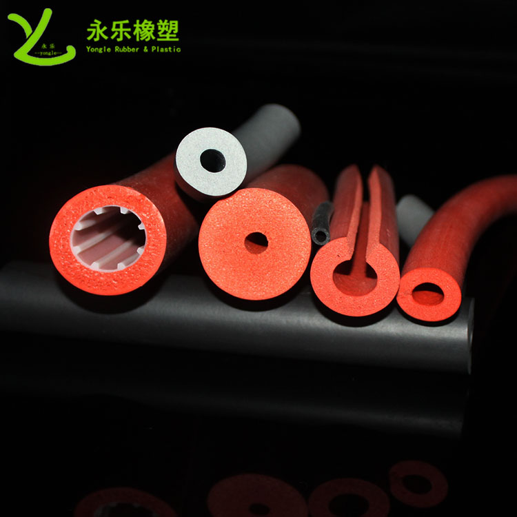 硅膠發(fā)泡管，耐高溫發(fā)泡硅膠管，保溫發(fā)泡硅膠管