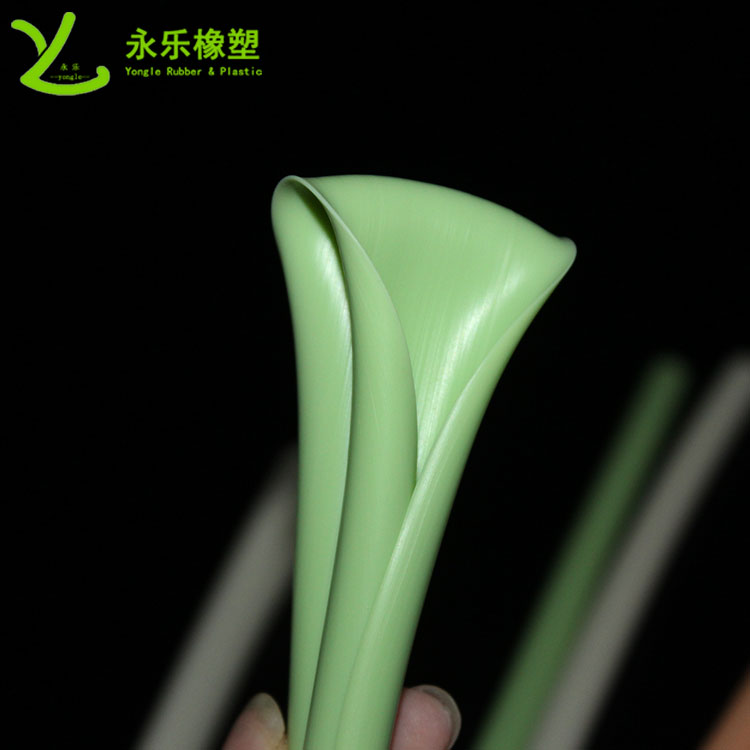 硅膠吸管，擠出異形硅膠吸管，食品級硅膠吸管